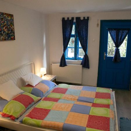 Kekfesto Vendeghaz Hotel Bukkszentkereszt Eksteriør billede
